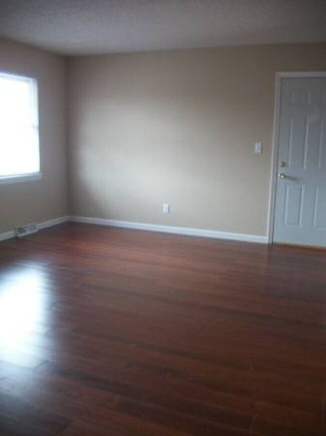 Foto del edificio - 818/820 DEERFIELD