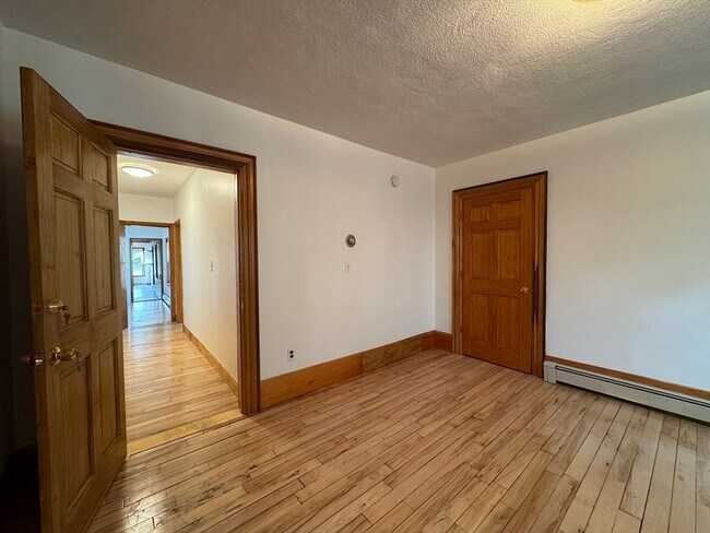 Foto del edificio - 114 Thorndike St