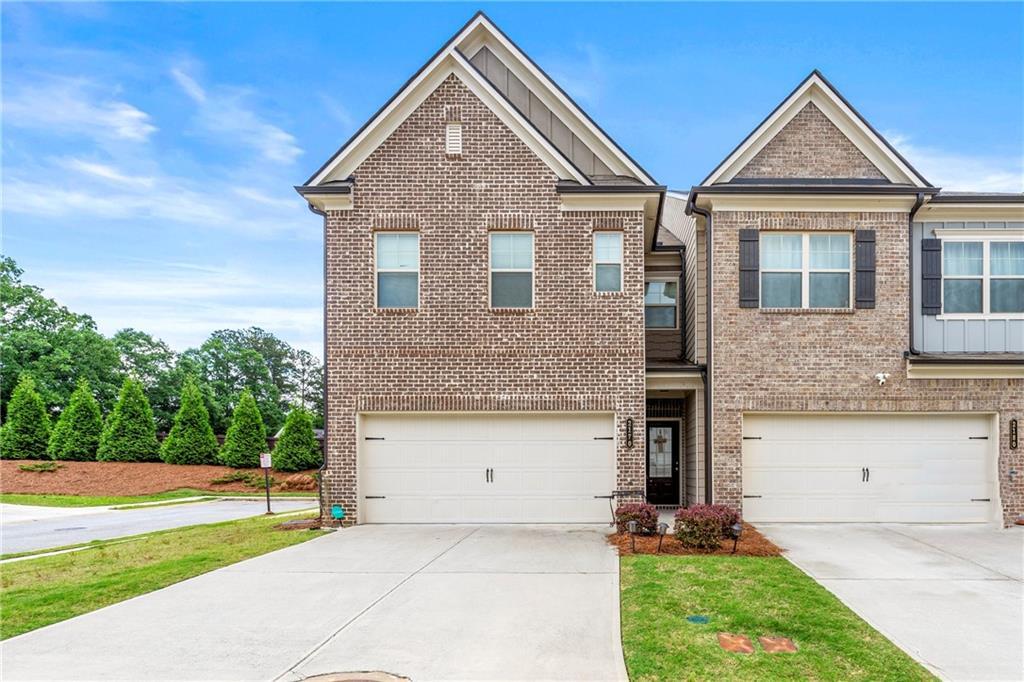 Foto principal - 2170 Trelipe Dr