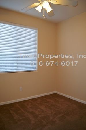 Foto del edificio - Newer Four Bedroom Home in Natomas