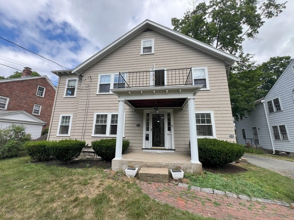 Primary Photo - 17-19-19 Maple St