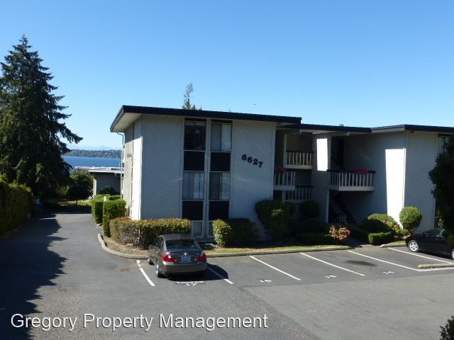 Building Photo - 6627 Lakeview Dr