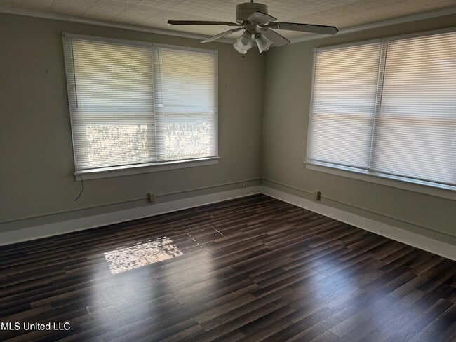 Photo - 3518 Southward Dr Apartment