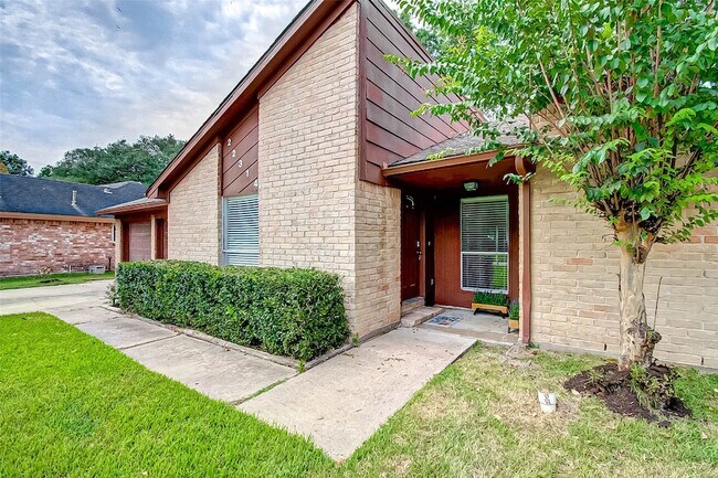 Foto del edificio - 22314 N Fork Dr