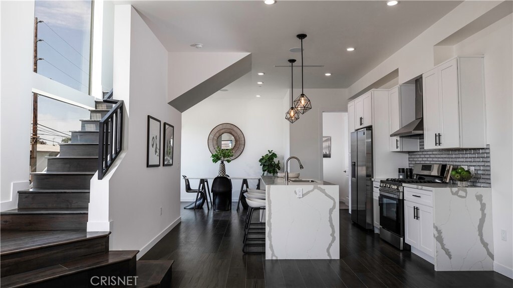 Primary Photo - 1301 Tamarind Ave