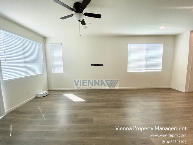 Building Photo - 709 Lincolnshire Cir