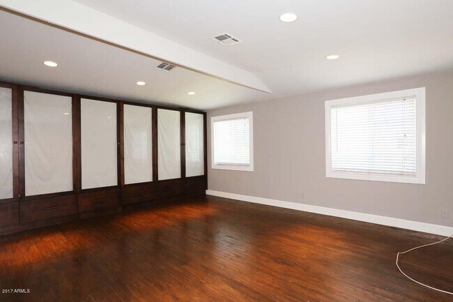 Foto del edificio - 5214 N 33rd St