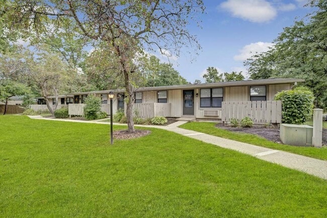 Building Photo - Woodbine Apartments