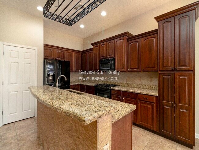 Building Photo - 17797 W Desert View Ln