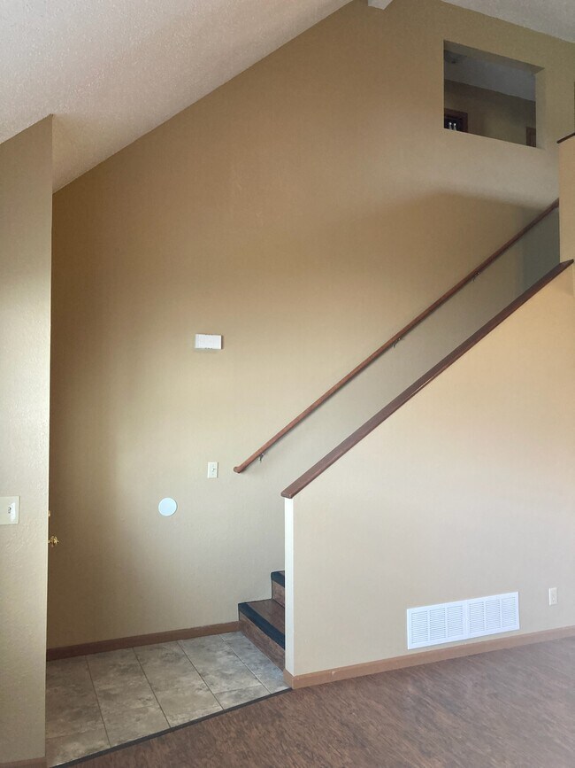 Building Photo - 11 Ram Ct