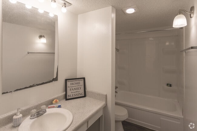 2 HAB, 1 BA - 800 ft² - Las Brisas Apartments