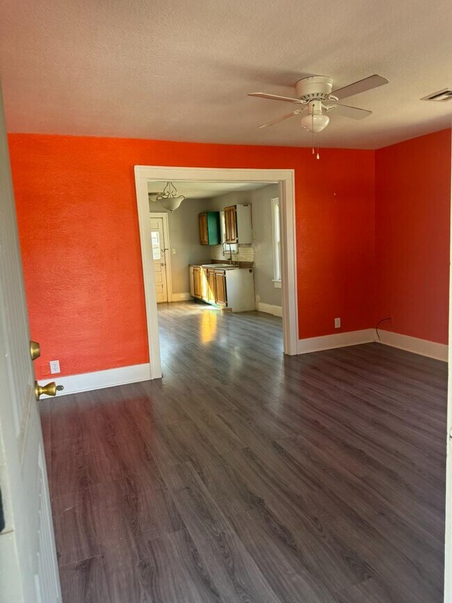 Foto del edificio - 416 S Adams St