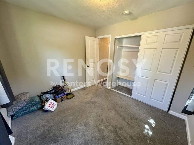 Building Photo - 1260 Brentwood St