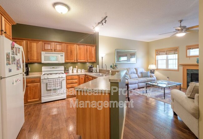 Building Photo - 3731 Livingston Ct