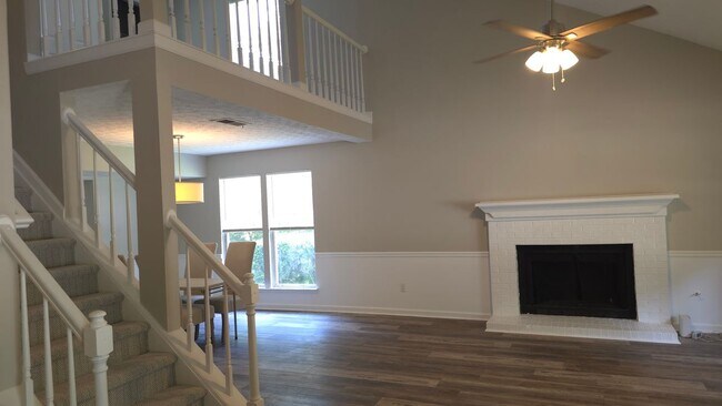 Foto del edificio - 10480 Summer Creek Dr