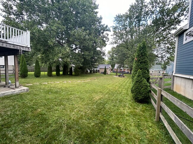 Foto del edificio - 7316 Iuka Ave