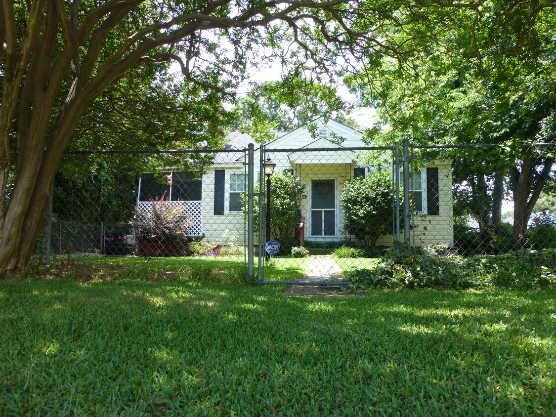 525 Virginia St, Columbia, SC 29201 House Rental in Columbia, SC
