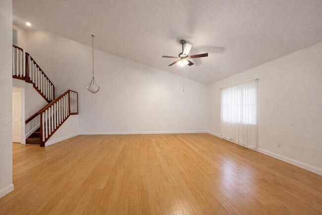 Foto del edificio - 2000 NW 99th Way