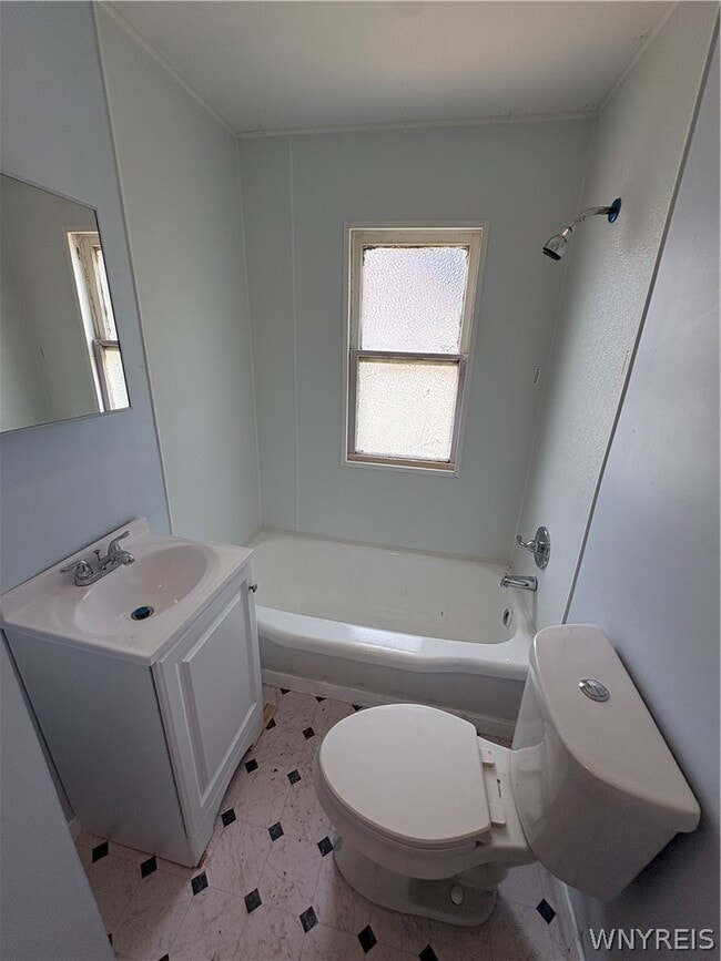 Building Photo - 233 Laird Ave