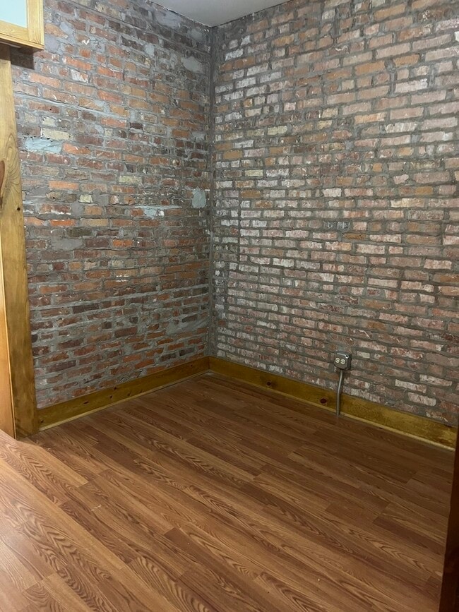 Building Photo - 11311 S Langley Ave