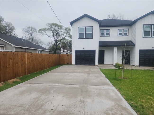 Photo - 6719 Roanoke St Apartment