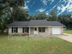 Building Photo - 6221 Fox Run St