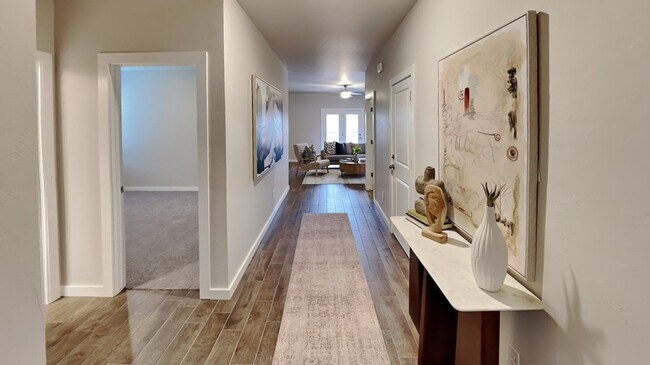 Foto del edificio - 3 Bedroom 2 Bathroom 2 Car Garage Home in Oakdale School District