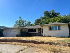 Building Photo - 4040 Marlow Ct