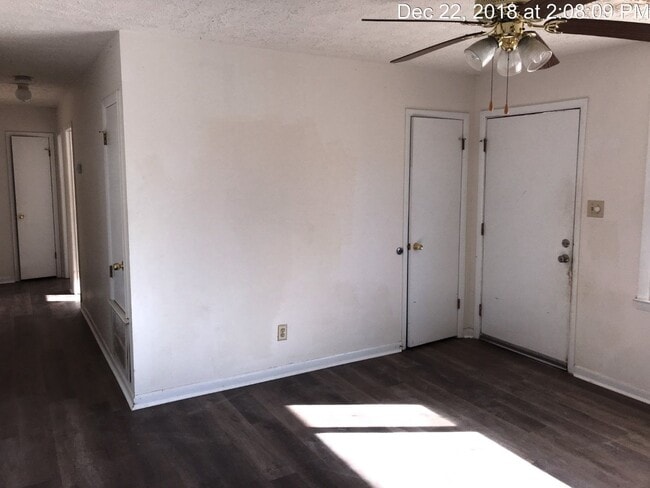 Building Photo - 6506 Delliert Ct