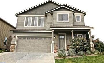 Building Photo - 1431 Azalea Ave