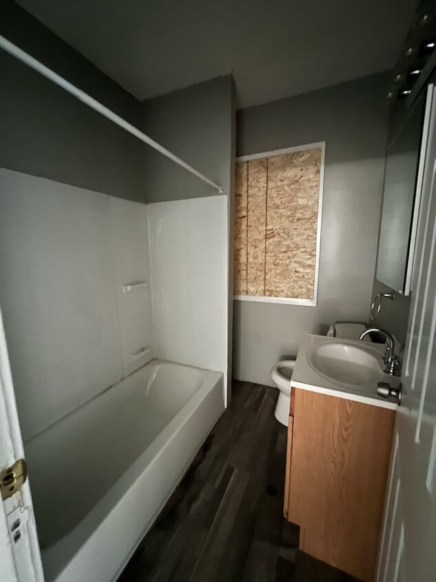 Building Photo - 14524 Ilene St