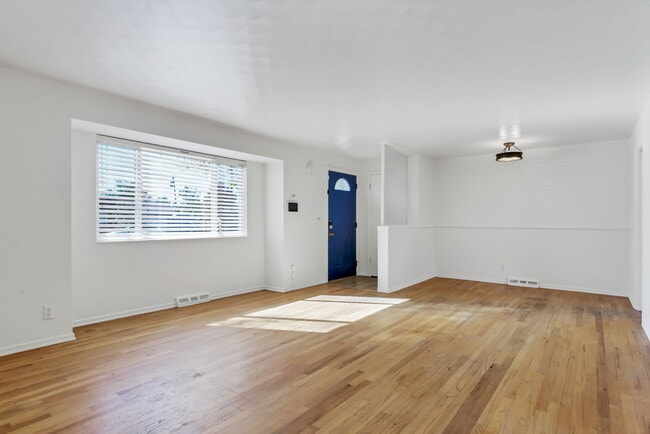 Photo - 2021 Sherrelwood Cir House