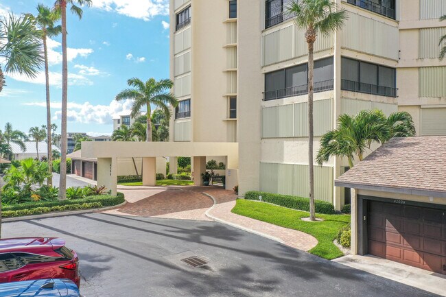 Building Photo - 2400 S Ocean Dr