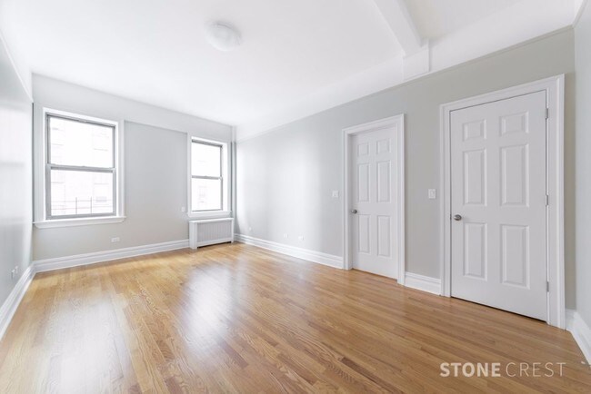 Building Photo - 305 Riverside Drive