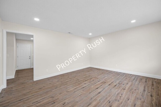 Foto del edificio - 3332 Gundy Dr