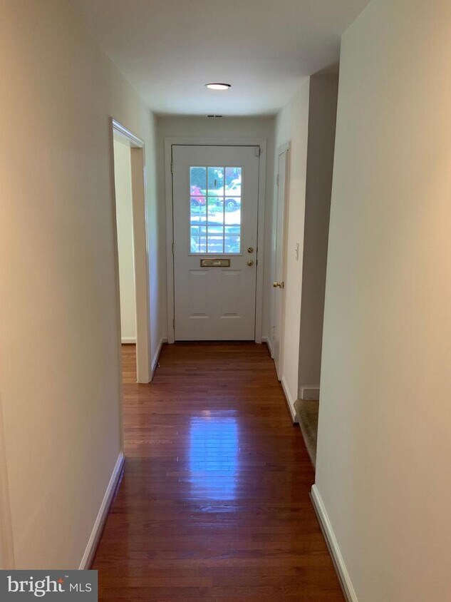 Foto principal - 747 Azalea Dr