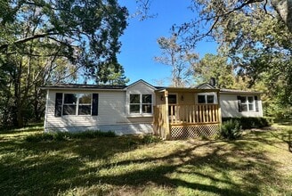 Building Photo - 1560 Barzee Dr