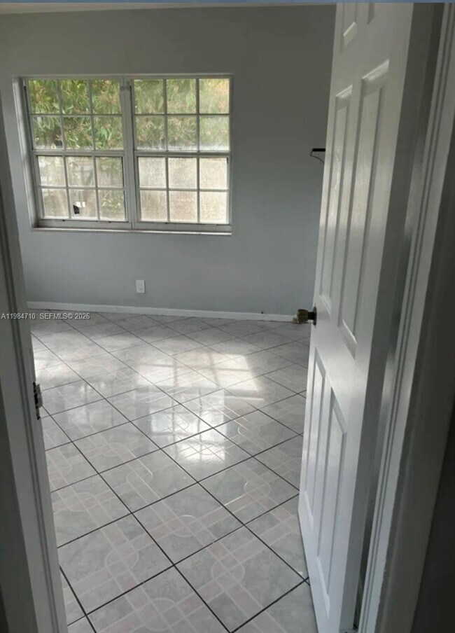 Foto del edificio - 14365 NW 15th Dr