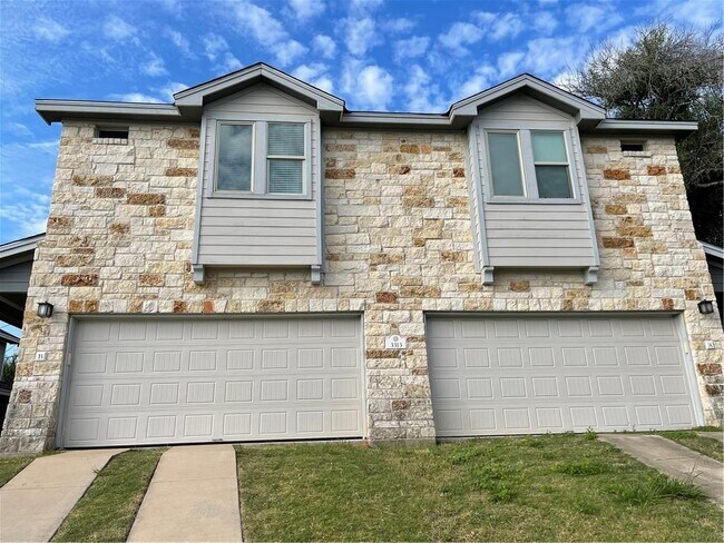 Building Photo - 3313 Thomas Kincheon St