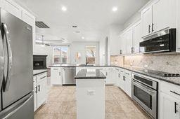 Foto del edificio - 12913 Palancar Dr