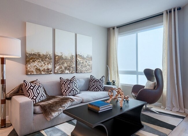 Foto del edificio - 1094 Tanland Dr