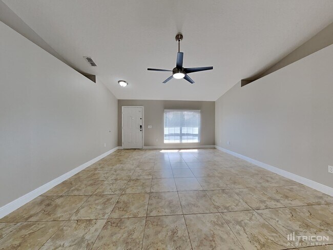 Foto del edificio - 3240 Amber St