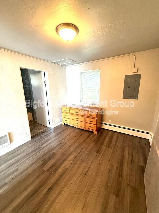 Foto del edificio - 1202 Garfield St