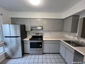 Building Photo - 1423 Quinnipiac Ave