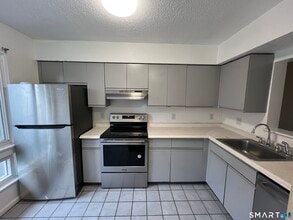 Building Photo - 1423 Quinnipiac Ave