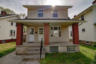 Building Photo - 2876 Indianola Ave