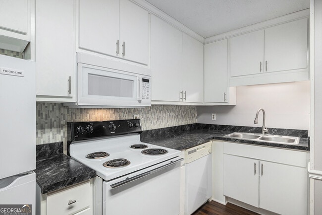 Foto del edificio - 147 Park Ridge Dr