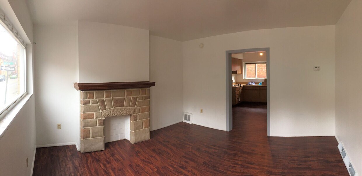 Primary Photo - 1 Bedroom House with Small Office