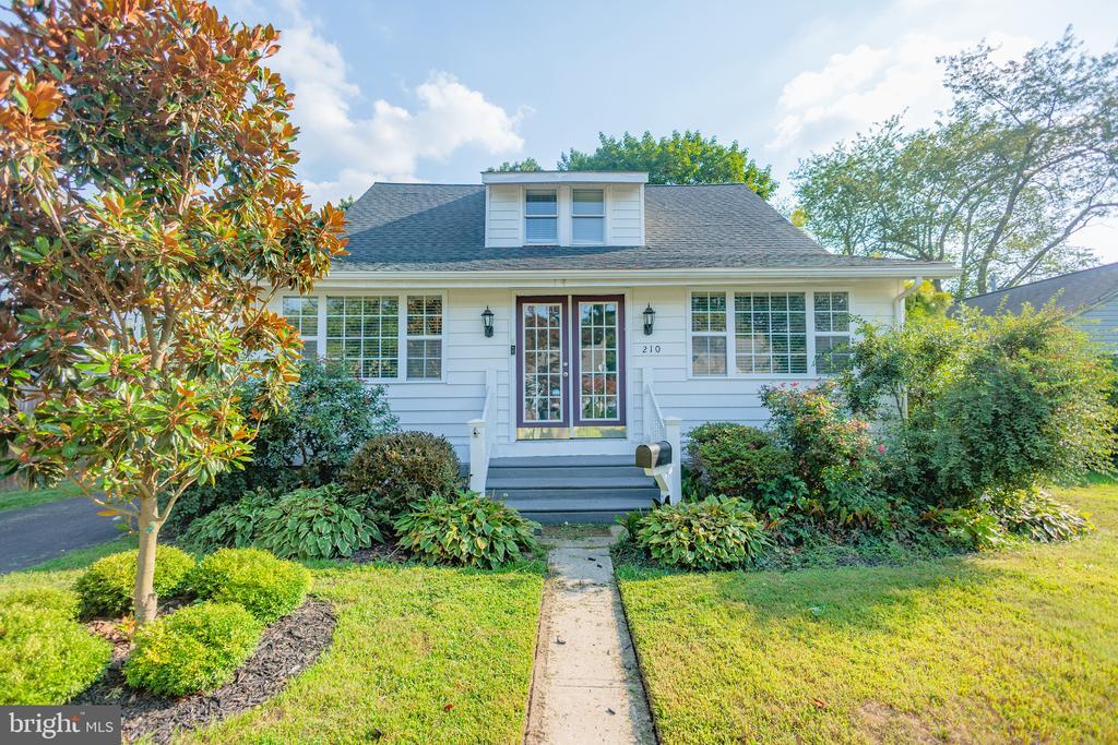 Foto principal - 210 Deptford Rd