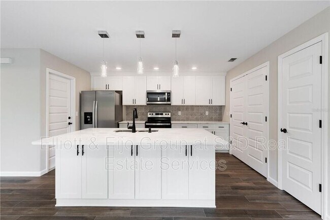 Foto del edificio - 5711 Loop Rd
